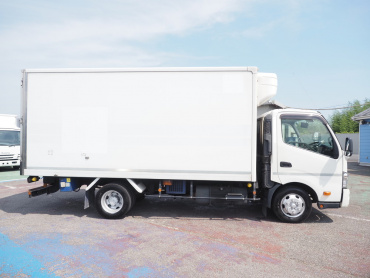 日野 デュトロ 冷凍バン 小型 TKG-XZU712M 年式 H30[写真09]