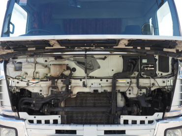 いすゞ ギガ ウイング車 大型 QKG-CYJ77A 年式 H27[写真44]