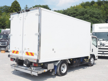 いすゞ エルフ 冷凍バン 小型 TPG-NPR85AN 年式 H28[写真05]