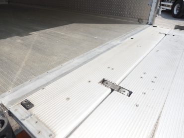 いすゞ エルフ 冷凍バン 小型 TPG-NPR85AN 年式 H28[写真23]