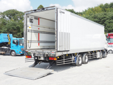 いすゞ ギガ 冷凍バン 大型 2PG-CYJ77CA 年式 R2[写真22]