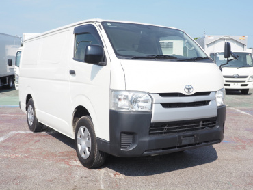 トヨタ ハイエース 冷凍バン 小型 QDF-GDH206V 年式 H30[写真03]