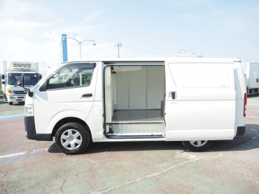 トヨタ ハイエース 冷凍バン 小型 QDF-GDH206V 年式 H30[写真15]