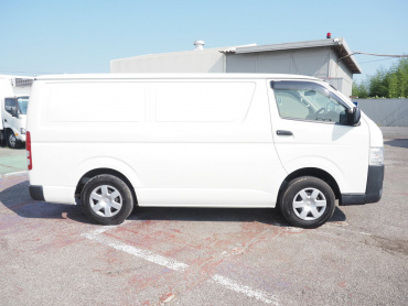 トヨタ ハイエース 冷凍バン 小型 QDF-GDH206V 年式 H30[写真07]