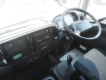 日野 レンジャープロ 冷凍バン 中型 TKG-FC9JKAG 年式 H28[写真22]