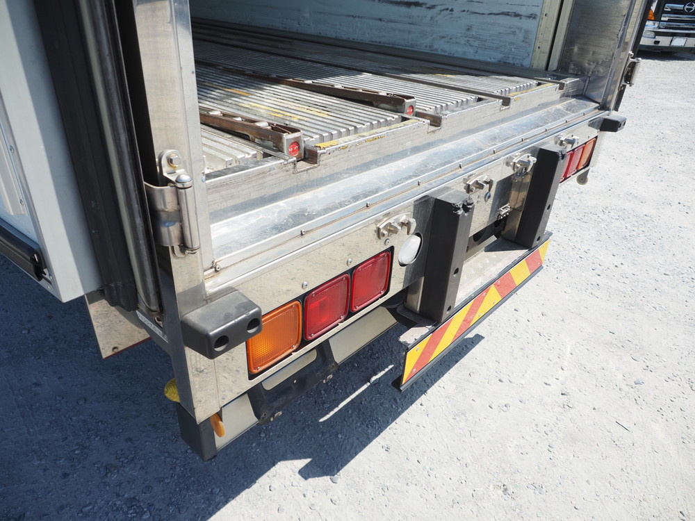 三菱ふそう スーパーグレート 冷凍ウイング 大型 QPG-FS64VZ 年式 H29[写真31]