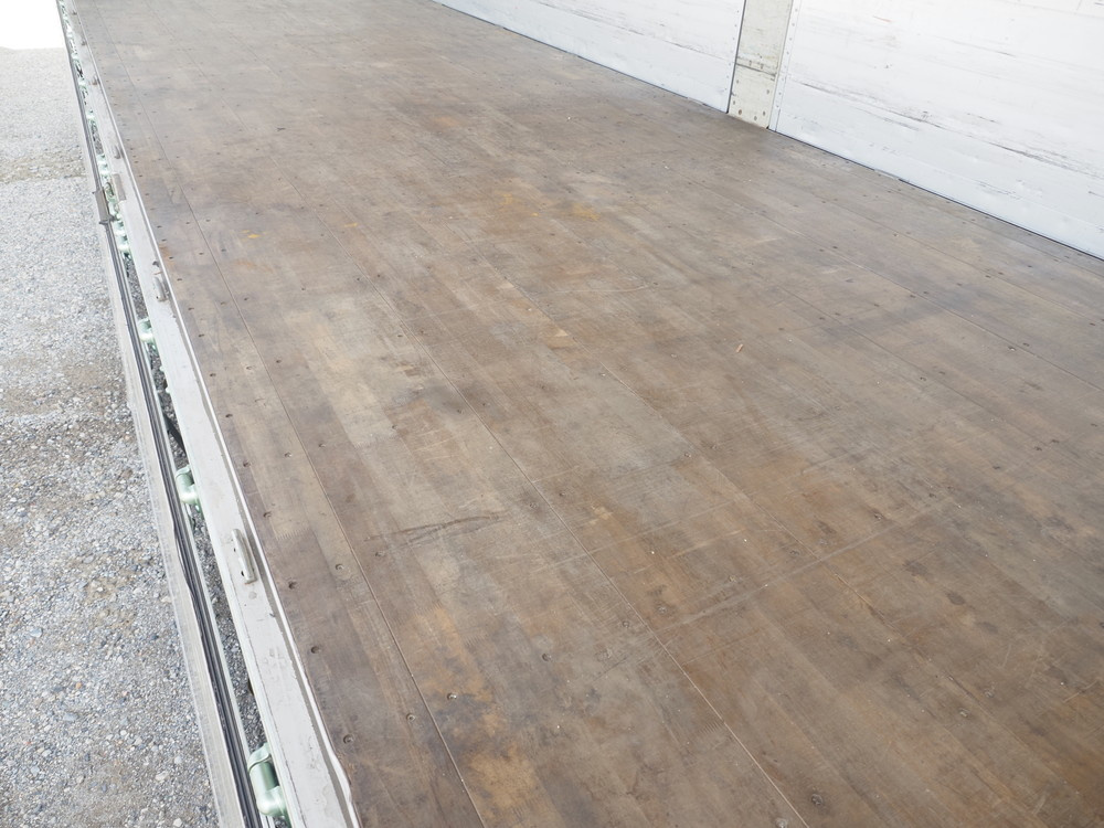 いすゞ ギガ ウイング車 大型 2PG-CYJ77C 年式 R1[写真24]