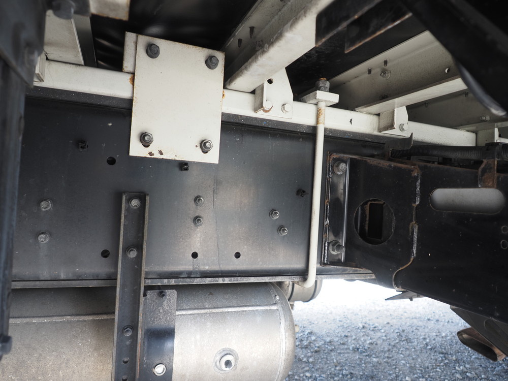 いすゞ ギガ ウイング車 大型 2PG-CYJ77C 年式 R1[写真43]