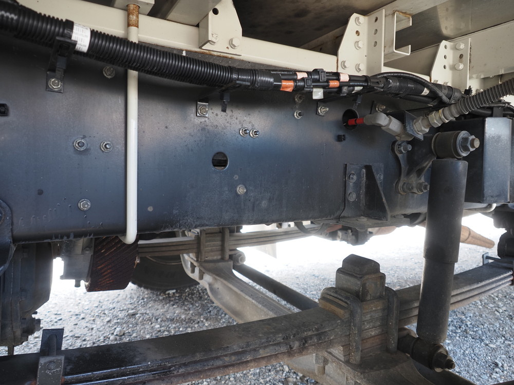 いすゞ ギガ ウイング車 大型 2PG-CYJ77C 年式 R1[写真40]