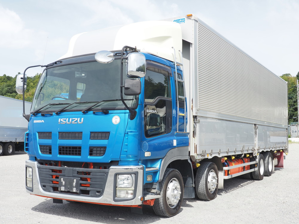 いすゞ ギガ ウイング車 大型 QKG-CYJ77A 年式 H24[写真02]