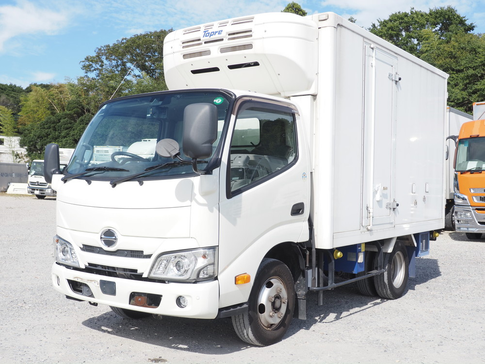 日野 デュトロ 冷凍バン 小型 2RG-XZC605M 年式 R1[写真01]