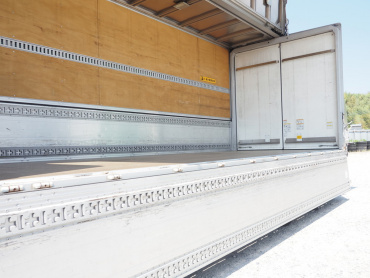 いすゞ フォワード ウイング車 中型 TKG-FRR90T2 年式 H29[写真20]