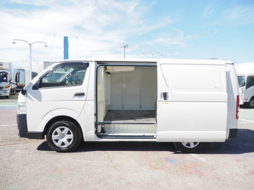 トヨタ ハイエース 冷凍バン 小型 QDF-GDH201V 年式 R1[写真15]
