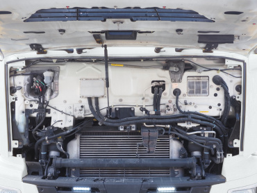 いすゞ ギガ 冷凍ウイング 大型 QKG-CYJ77B 年式 H29[写真49]