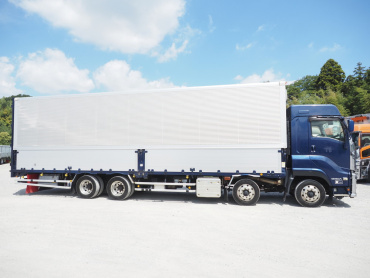 いすゞ ギガ ウイング車 大型 2PG-CYJ77C 年式 H29[写真09]