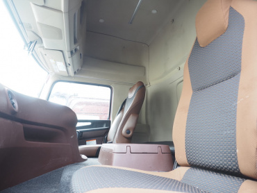 日野 プロフィア ウイング車 大型 2DG-FW1AHG 年式 H30[写真40]