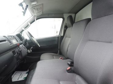 トヨタ ハイエース 冷凍バン 小型 QDF-GDH206V 年式 H30[写真27]