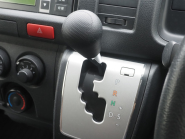 トヨタ ハイエース 冷凍バン 小型 QDF-GDH206V 年式 H30[写真24]