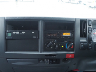 いすゞ エルフ バン車 小型 TRG-NPR85AN 年式 H28[写真24]