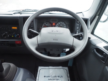 いすゞ エルフ バン車 小型 TRG-NPR85AN 年式 H28[写真21]