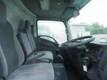 いすゞ エルフ バン車 小型 TRG-NPR85AN 年式 H28[写真20]