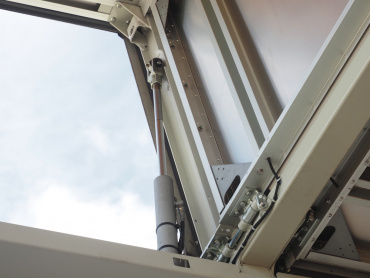 いすゞ ギガ ウイング車 大型 2PG-CYJ77C 年式 R1 [写真13]