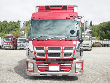 いすゞ ギガ 冷凍ウイング 大型 QKG-CYJ77A 年式 H28[写真04]
