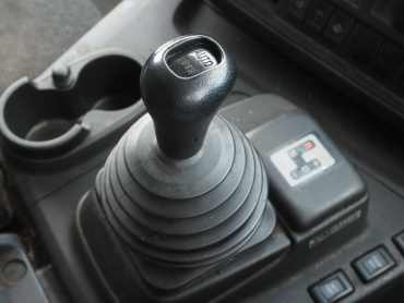 いすゞ ギガ ウイング車 大型 QPG-CYJ77B 年式 H28[写真33]