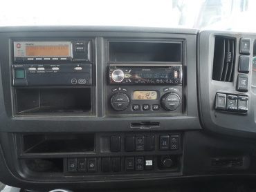 いすゞ ギガ ウイング車 大型 QPG-CYJ77B 年式 H28[写真34]