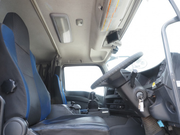 いすゞ ギガ ウイング車 大型 QPG-CYJ77B 年式 H28[写真30]