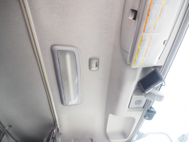 いすゞ ギガ ウイング車 大型 QPG-CYJ77B 年式 H28[写真37]