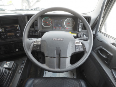 いすゞ ギガ ウイング車 大型 QPG-CYJ77B 年式 H28[写真31]