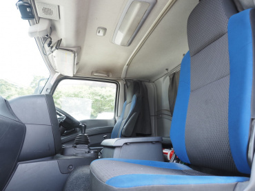 いすゞ ギガ ウイング車 大型 QPG-CYJ77B 年式 H28[写真38]