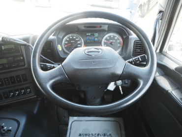 日野 プロフィア トラクタ 大型 QPG-SH1EDDG 年式 H30[写真20]