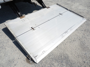 いすゞ ギガ ウイング車 大型 2PG-CYJ77C 年式 H30[写真24]