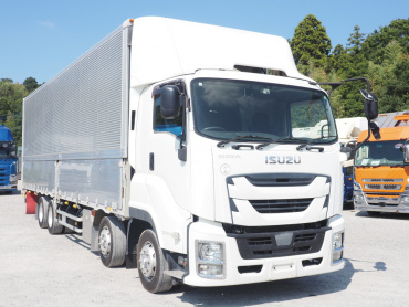いすゞ ギガ ウイング車 大型 QKG-CYJ77B 年式 H28[写真05]
