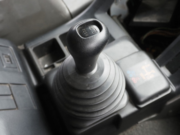 いすゞ ギガ ウイング車 大型 LKG-CYJ77A 年式 H23[写真38]