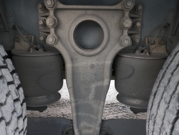 いすゞ ギガ ウイング車 大型 LKG-CYJ77A 年式 H23[写真46]