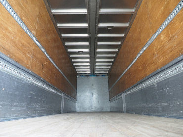 いすゞ ギガ ウイング車 大型 LKG-CYJ77A 年式 H23[写真31]