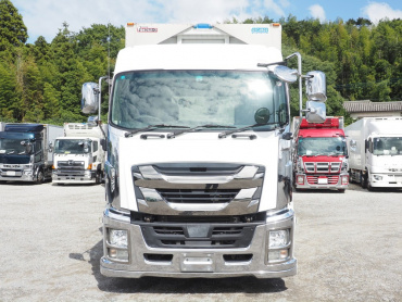 いすゞ ギガ ウイング車 大型 QKG-CYJ77B 年式 H28[写真03]