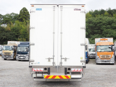 いすゞ ギガ ウイング車 大型 QKG-CYJ77B 年式 H28[写真06]