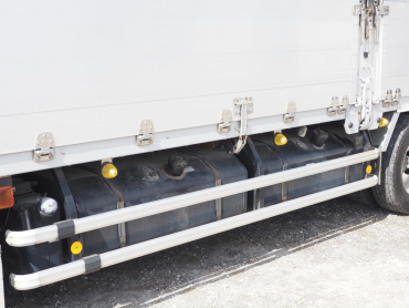 いすゞ ギガ ウイング車 大型 QKG-CYJ77B 年式 H28[写真16]