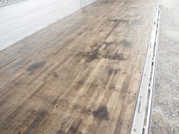 いすゞ ギガ ウイング車 大型 QKG-CYJ77B 年式 H28[写真24]