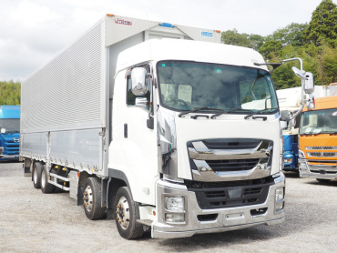 いすゞ ギガ ウイング車 大型 QKG-CYJ77B 年式 H28[写真04]