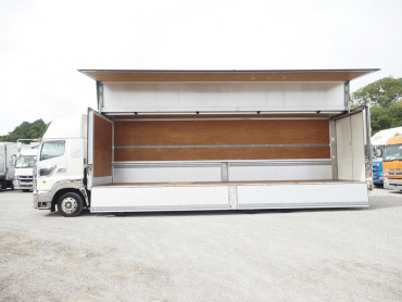 日野 プロフィア ウイング車 大型 2DG-FW1AHG 年式 H30[写真17]