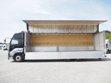 いすゞ ギガ ウイング車 大型 2PG-CYL77C 年式 R2[写真14]