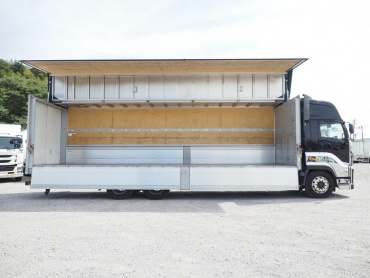 いすゞ ギガ ウイング車 大型 2PG-CYL77C 年式 R2[写真08]