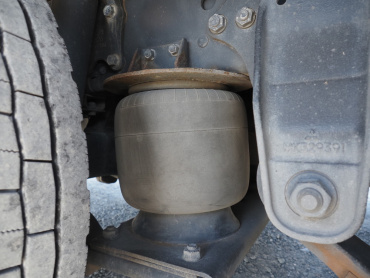 三菱ふそう スーパーグレート ウイング車 大型 QKG-FS54VZ 年式 H25[写真36]