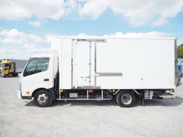 日野 デュトロ 冷凍バン 小型 TKG-XZU710M 年式 H28[写真11]