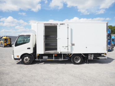 日野 デュトロ 冷凍バン 小型 TKG-XZU710M 年式 H28[写真16]